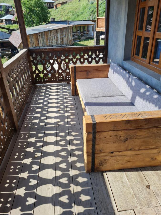 Guest House Shina Omalo Exterior foto