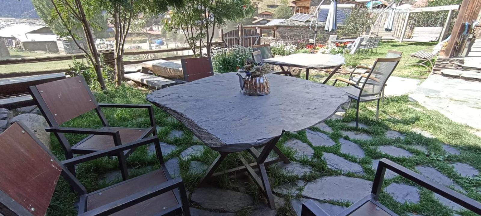 Guest House Shina Omalo Exterior foto