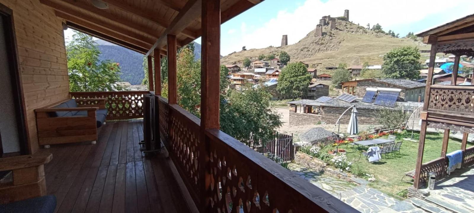Guest House Shina Omalo Exterior foto