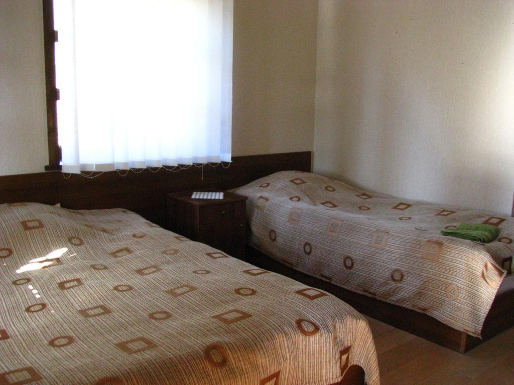 Guest House Shina Omalo Zimmer foto